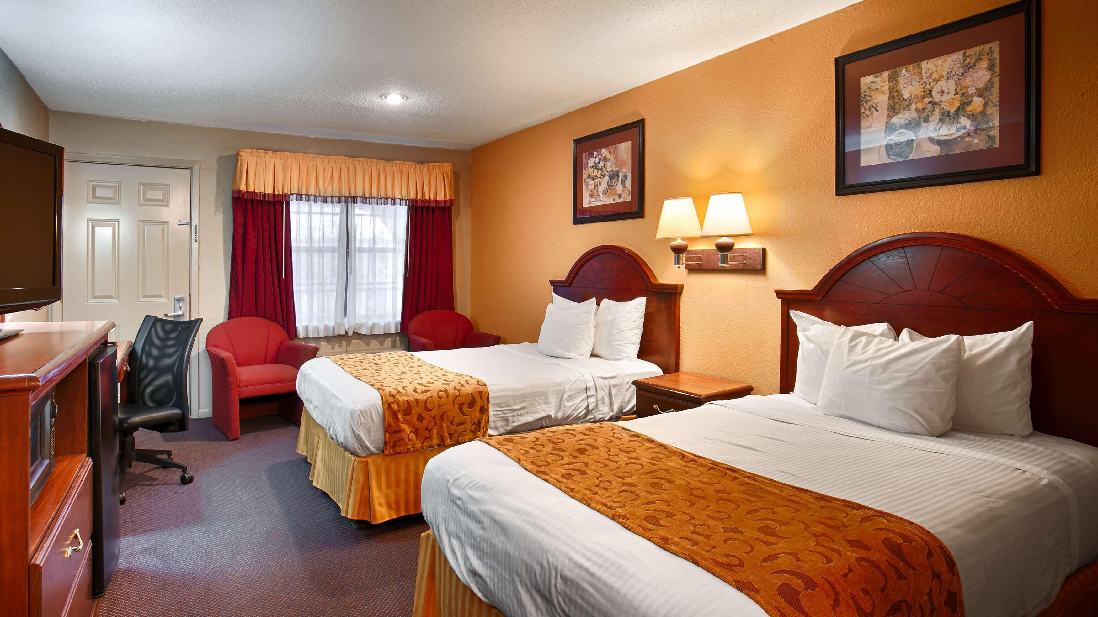 Best Western Delhi Inn Εξωτερικό φωτογραφία